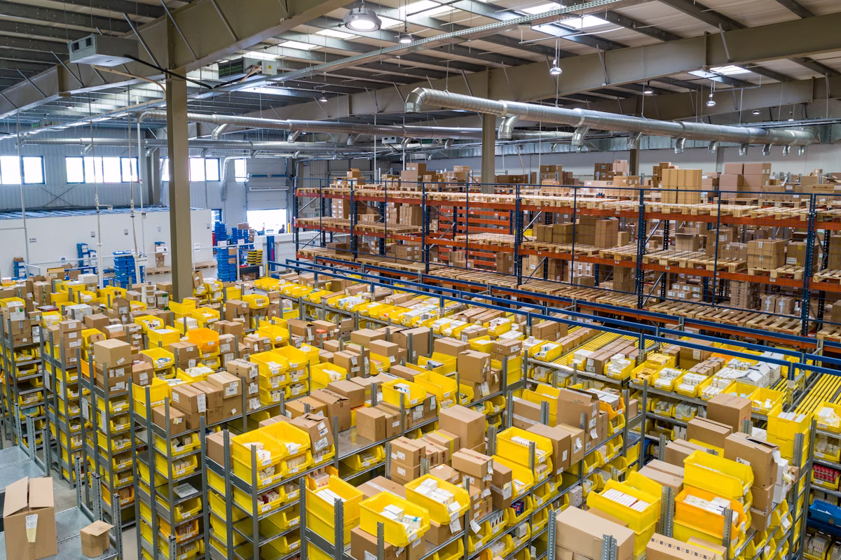 Incoterms 2020 w praktyce – którą regułę wybrać przy imporcie i eksporcie?